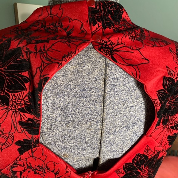 Almost Famous red floral dress - Picture 7 of 12